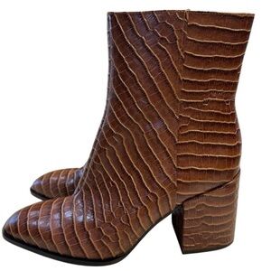 Vionic Harper Croc Boot